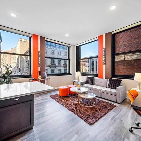 Heart Of Dt With Corner View And With Free Pool & Steam 307 Apartman Cleveland Kültér fotó
